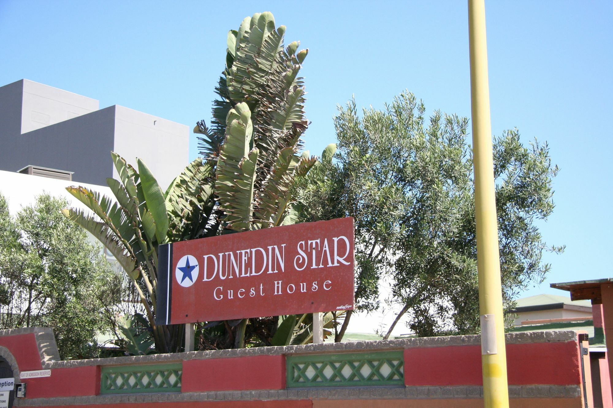 Dunedin Star Guesthouse 스바코프문트 외부 사진